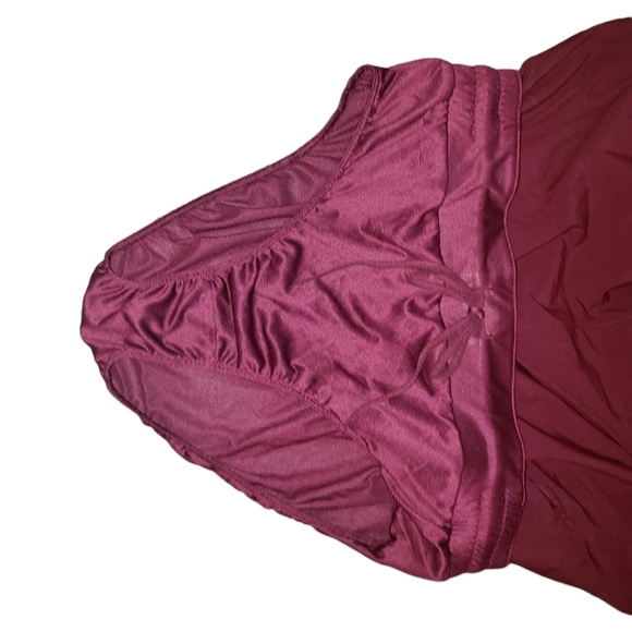 Avia shorts (size 8-10) - Picture 4 of 9